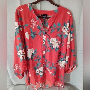 NWT, Soho lady plus, size 1x, salmon colored W/flowers, L/S